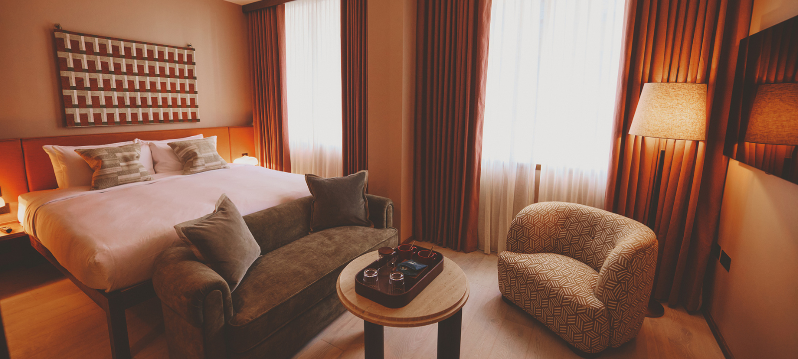 Mollie's Manchester Hotel Room